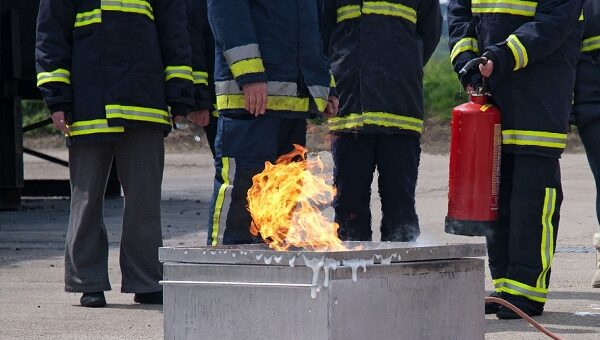 FireExtinguisherAndFireSafetyCourse FireExtinguisherAndFireSafetyCourse